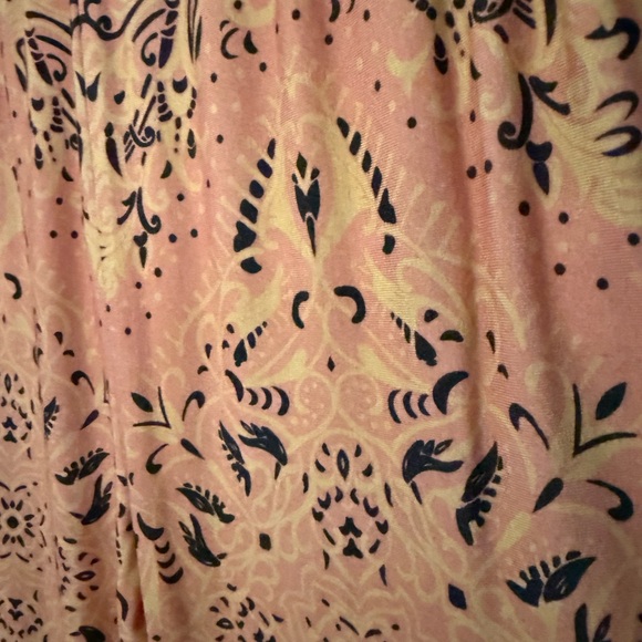 Novella Royale Janis Bella - Picture 3 of 3